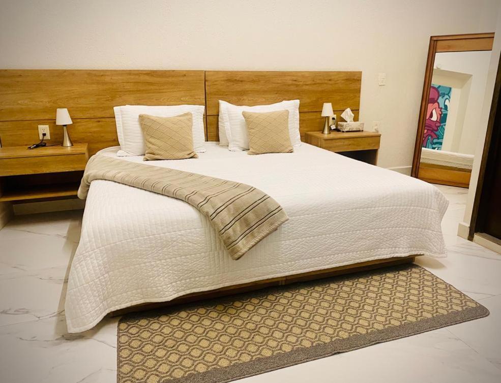 Vía Real Boutique Hotel *